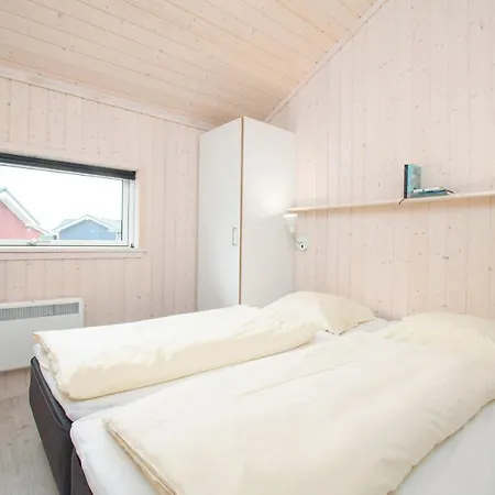 2 Ocean A 16 Holiday home *